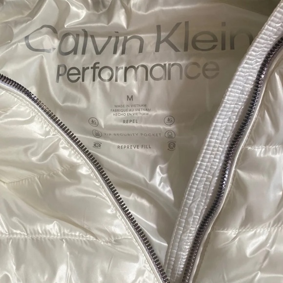 Calvin Klein New Womens white & black puffer Jacket size M - Picture 10 of 11